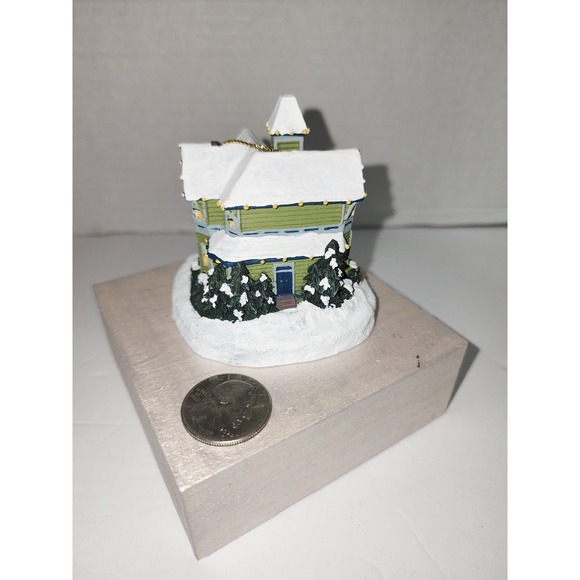 Thomas Kinkade "Winter Memories" Victorian Christmas cottage figurine ornament - Picture 4 of 6